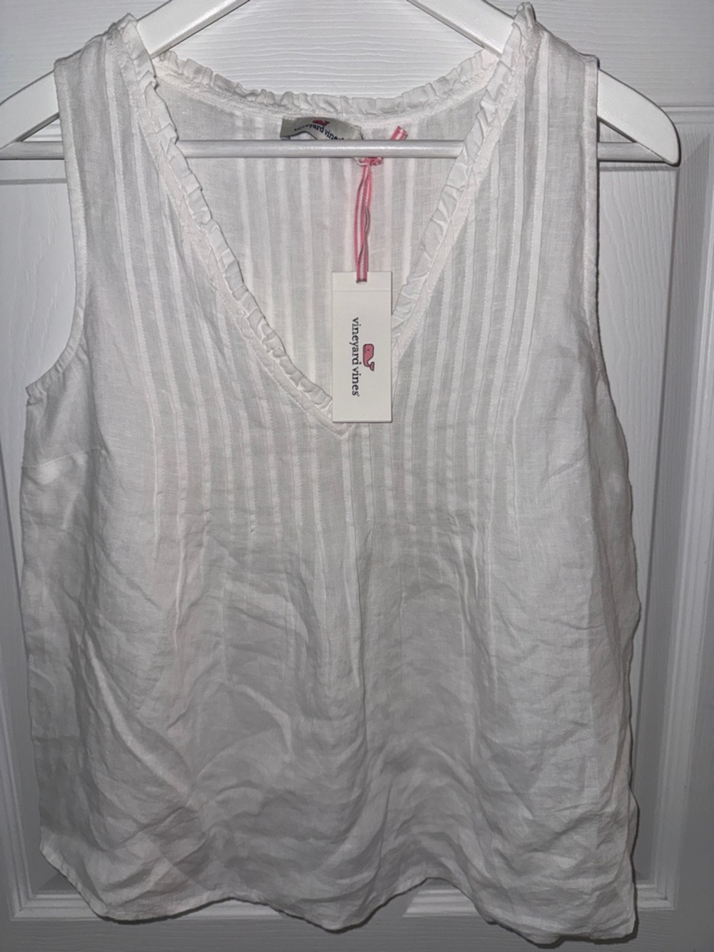 Vineyard Vines top